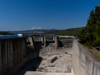 With the release of the last 2 million cubic meters of water still available for irrigation use, the Occhito dam, the largest artificial res...