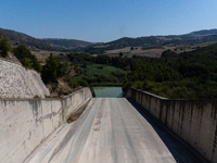 With the release of the last 2 million cubic meters of water still available for irrigation use, the Occhito dam, the largest artificial res...