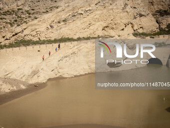 The Ulldecona reservoir in southern Catalonia, 2 hours from Barcelona, is being well below 1% of its water capacity. Despite the rains of re...