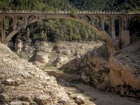 The Ulldecona reservoir in southern Catalonia, 2 hours from Barcelona, is being well below 1% of its water capacity. Despite the rains of re...