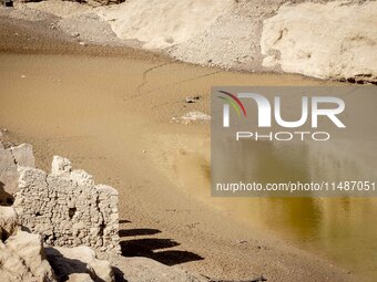 The Ulldecona reservoir in southern Catalonia, 2 hours from Barcelona, is being well below 1% of its water capacity. Despite the rains of re...