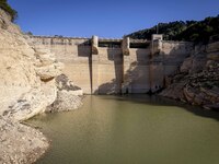 The Ulldecona reservoir in southern Catalonia, 2 hours from Barcelona, is being well below 1% of its water capacity. Despite the rains of re...