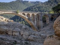 The Ulldecona reservoir in southern Catalonia, 2 hours from Barcelona, is being well below 1% of its water capacity. Despite the rains of re...