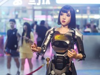 An intelligent bionic ''beauty'' robot is performing and interacting with citizens to answer questions at a shopping mall in Hangzhou, China...