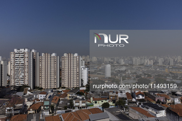 A layer of pollution is covering the sky in Sao Paulo, Brazil, on the morning of Monday, August 19, 2024. After two weeks of intense cold, S...