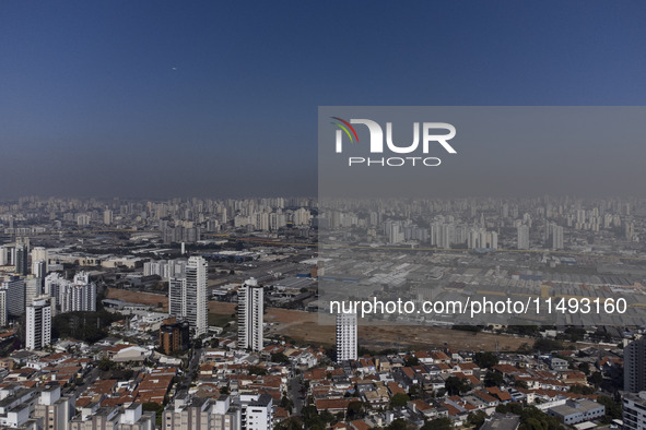 A layer of pollution is covering the sky in Sao Paulo, Brazil, on the morning of Monday, August 19, 2024. After two weeks of intense cold, S...