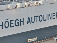 HOEGH AURORA, the world's largest and most environmentally friendly vehicle carrier, docks at Taicang Port Area to load vehicles on its maid...