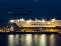 HOEGH AURORA, the world's largest and most environmentally friendly vehicle carrier, docks at Taicang Port Area to load vehicles on its maid...