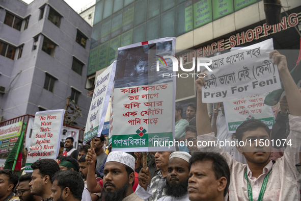 Students and Gono Odhikar Parishad take out a protest towards the High Commission of India in Bangladesh on August 22, 2024. 