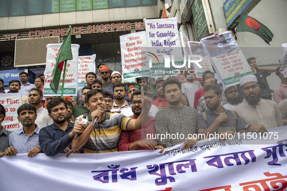 Students and Gono Odhikar Parishad take out a protest towards the High Commission of India in Bangladesh on August 22, 2024. 