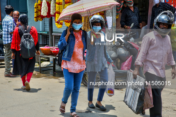 Shoppers at the Chalai market in Thiruvananthapuram, Kerala, India, on April 13, 2024. The Chalai Market (Chalai bazaar) is Kerala's oldest...