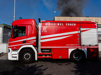 A fire breaks out at dawn on Saturday, August 24, in a food company in Pozzuoli, in the province of Naples. The blaze, still ongoing at arou...