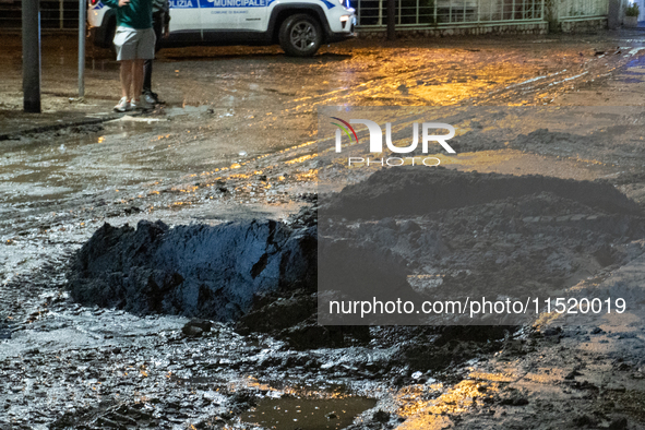 A flash flood occurs in Baiano, in the province of Avellino, on August 27. In the late afternoon, the streets become torrents of mud that in...