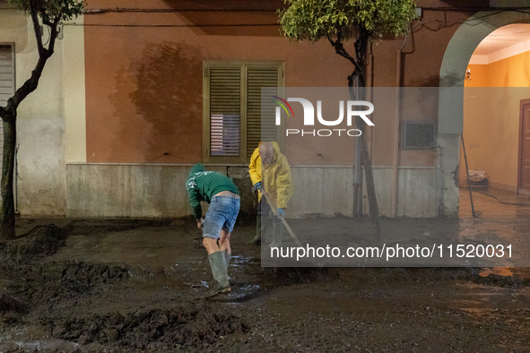 A flash flood occurs in Baiano, in the province of Avellino, on August 27. In the late afternoon, the streets become torrents of mud that in...