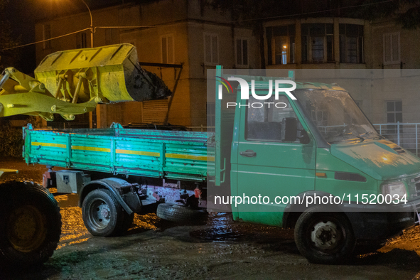 A flash flood occurs in Baiano, in the province of Avellino, on August 27. In the late afternoon, the streets become torrents of mud that in...