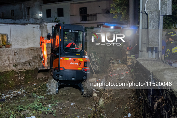 The search for the two missing people in Talanico, a hamlet of San Felice a Cancello in the province of Caserta, continues non-stop even in...