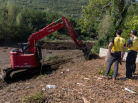 The search for the two missing people in San Felice a Cancello, in the Caserta area, continues unabated. Mother and son are swept away by th...