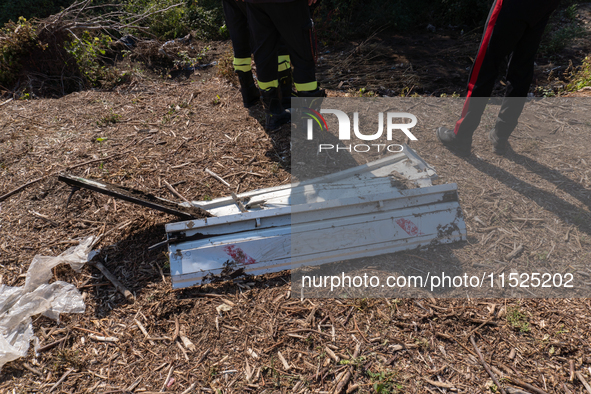 The search for the two missing people in San Felice a Cancello, in the Caserta area, continues unabated. Mother and son are swept away by th...