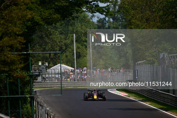 Sergio Perez of Red Bull Racing Honda drives his single-seater during qualifying of the Italian GP, the 16th round of the Formula 1 World Ch...