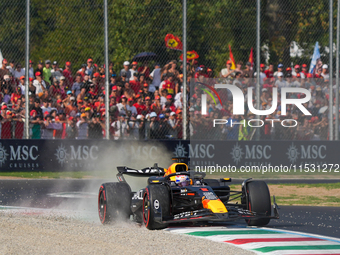 Max Verstappen of the Netherlands drives the Oracle Red Bull Racing RB20 Honda RBPT during the Formula 1 Pirelli Gran Premio d'Italia 2024 i...