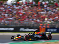 Max Verstappen of the Netherlands drives the Oracle Red Bull Racing RB20 Honda RBPT during the Formula 1 Pirelli Gran Premio d'Italia 2024 i...