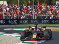 Max Verstappen of the Netherlands drives the Oracle Red Bull Racing RB20 Honda RBPT during the Formula 1 Pirelli Gran Premio d'Italia 2024 i...