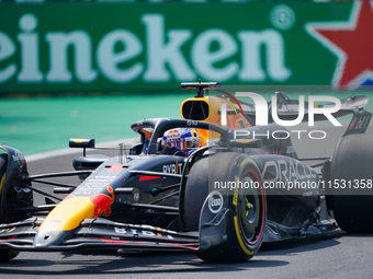 Max Verstappen of the Netherlands drives the Oracle Red Bull Racing RB20 during FP3 of the Formula 1 Pirelli Gran Premio d'Italia 2024 in Mo...