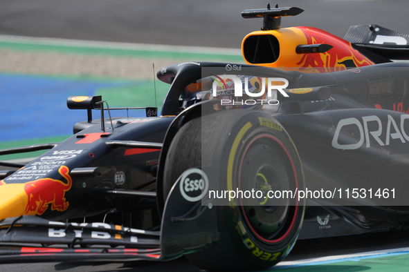 Max Verstappen of the Netherlands drives the Oracle Red Bull Racing RB20 Honda RBPT during the Formula 1 Pirelli Gran Premio d'Italia 2024 i...