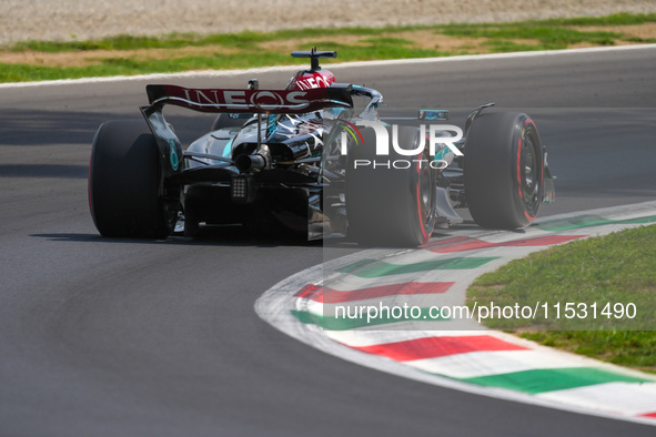 George Russell of the UK drives the (63) Mercedes-AMG Petronas F1 Team F1 W15 E Performance Mercedes during the Formula 1 Pirelli Gran Premi...