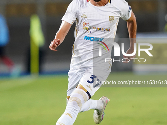 Paulo Azzi of Cagliari Calcio is in action during the Serie A match between Lecce and Cagliari in Lecce, Italy, on August 31, 2024. (