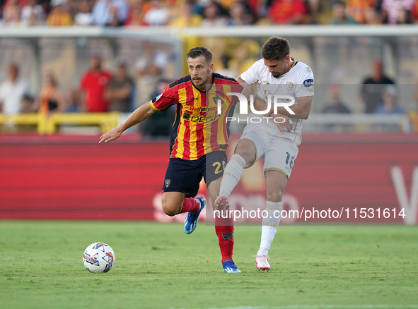 Ylber Ramadani of US Lecce is in action during the Serie A match between Lecce and Cagliari in Lecce, Italy, on August 31, 2024. 