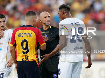 Referee Michael Fabbri officiates the Serie A match between Lecce and Cagliari in Lecce, Italy, on August 31, 2024. (