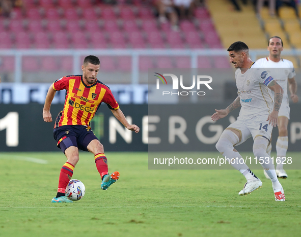 Frederic Guilbert is in action during the Serie A match between Lecce and Cagliari in Lecce, Italy, on August 31, 2024. 