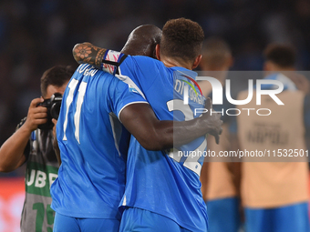 Romelu Lukaku and Giovanni Di Lorenzo of SSC Napoli at the end of the Serie A match between SSC Napoli and Parma Calcio at Stadio Diego Arma...