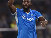 Romelu Lukaku of SSC Napoli applauds fans at the end of the Serie A match between SSC Napoli and Parma Calcio at Stadio Diego Armando Marado...