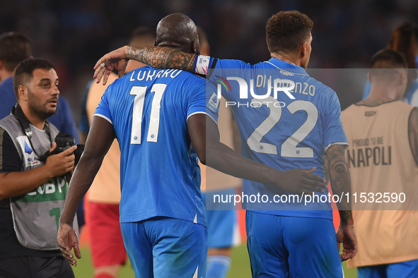 Romelu Lukaku and Giovanni Di Lorenzo of SSC Napoli at the end of the Serie A match between SSC Napoli and Parma Calcio at Stadio Diego Arma...