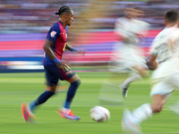 Raphinha Dias plays during the match between FC Barcelona and Real Valladolid CF, corresponding to week 4 of LaLiga EA Sports, at the Lluis...