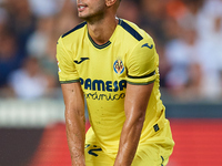 Ayoze of Villarreal CF reacts during the LaLiga EA Sports match between Valencia CF and Villarreal CF at Mestalla stadium in Valencia, Spain...