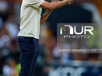 Marcelino Garcia Toral, head coach of Villarreal CF, reacts during the LaLiga EA Sports match between Valencia CF and Villarreal CF at Mesta...