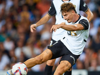 Sergi Canos of Valencia CF is in action during the LaLiga EA Sports match between Valencia CF and Villarreal CF at Mestalla stadium in Valen...