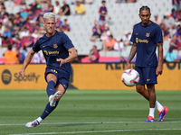 Dani Olmo plays during the match between FC Barcelona and Real Valladolid CF, corresponding to week 4 of LaLiga EA Sports, at the Lluis Comp...