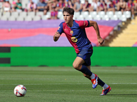 Pau CubarsI plays during the match between FC Barcelona and Real Valladolid CF, corresponding to week 4 of LaLiga EA Sports, at the Lluis Co...