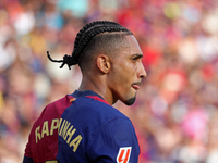 Raphinha Dias plays during the match between FC Barcelona and Real Valladolid CF, corresponding to week 4 of LaLiga EA Sports, at the Lluis...