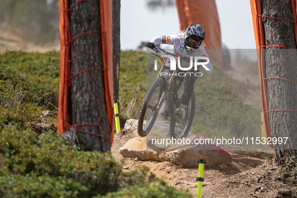 Greg Williamson of Great Britain participates in the UCI Mountain Bike World Championships Men Downhill Race in Pal Arinsal, Andorra, on Aug...