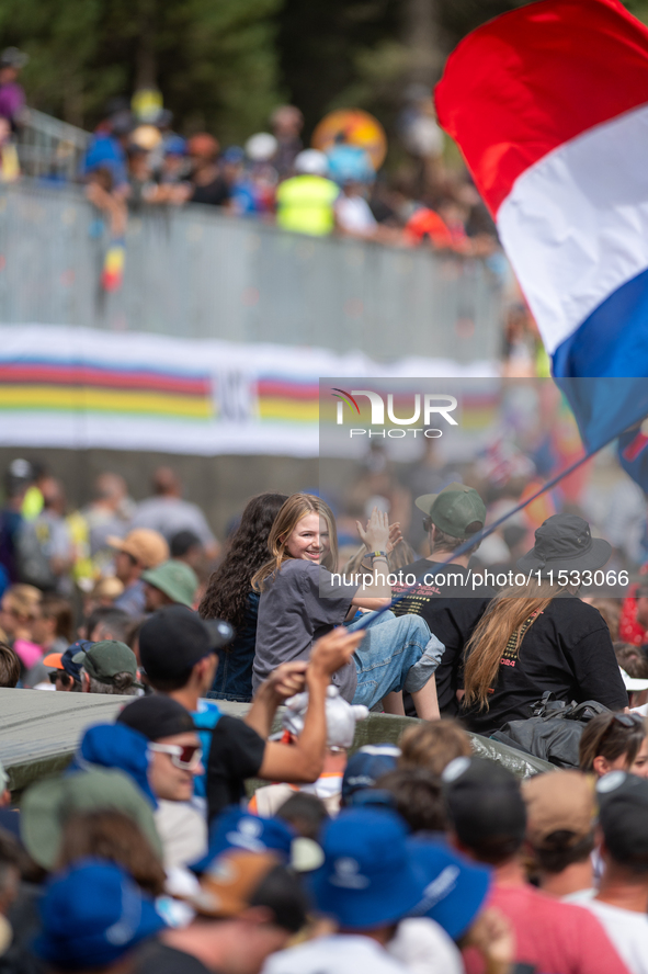 France fans attend the UCI Mountain Bike World Championships Men Downhill in Pal Arinsal, Andorra, on August 29, 2024. 