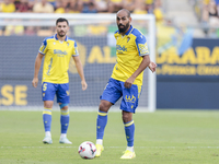 Rafael ''Fali'' Jimenez of Cadiz CF controls the ball during the Liga Hypermotion match between Cadiz CF and CD Tenerife at Nuevo Mirandilla...