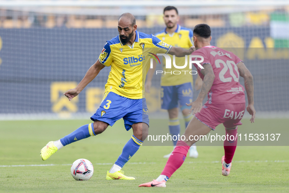 Rafael ''Fali'' Jimenez of Cadiz CF passes the ball during the Liga Hypermotion match between Cadiz CF and CD Tenerife at Nuevo Mirandilla i...