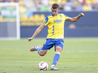 Ruben Alcaraz of Cadiz CF makes a center to the area during the Liga Hypermotion match between Cadiz CF and CD Tenerife at Nuevo Mirandilla...