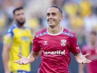 Luismi Cruz of CD Tenerife celebrates a goal during the Liga Hypermotion match between Cadiz CF and CD Tenerife at Nuevo Mirandilla in Sevil...