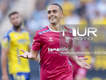 Luismi Cruz of CD Tenerife celebrates a goal during the Liga Hypermotion match between Cadiz CF and CD Tenerife at Nuevo Mirandilla in Sevil...